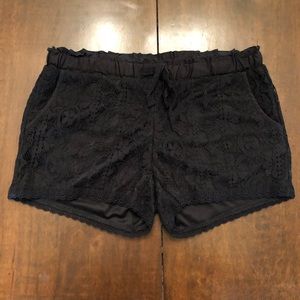 REWIND Black Lacey Shorts Sz Small